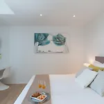 וילה Luxury Villa With Heated Pool Near Beach & Split *