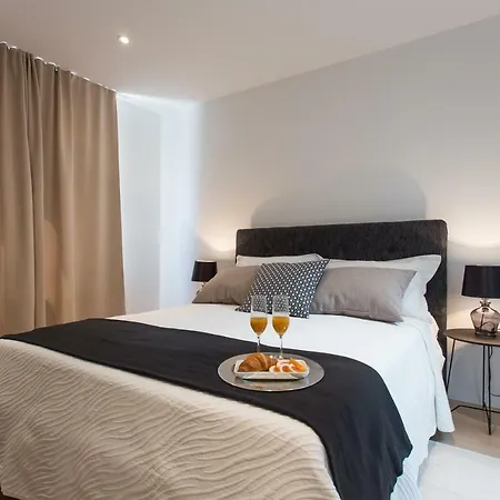 Luxury Villa With Heated Pool Near Beach & Split וילה Kaštela