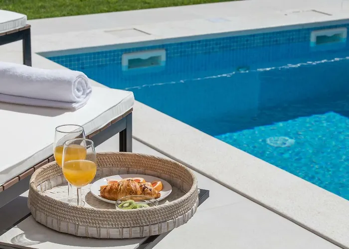 Villa Luxury Villa With Heated Pool Near Beach & Split Kaštela